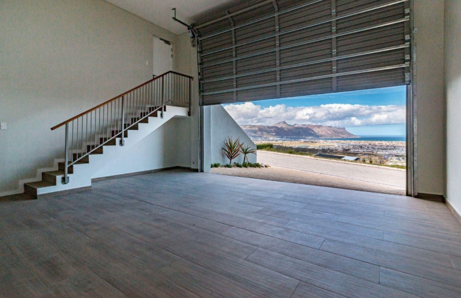 7 Bedroom Property for Sale in Fairhaven Country Estate Western Cape